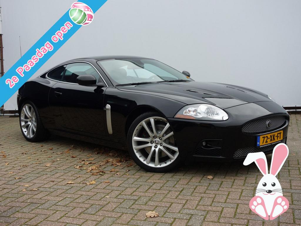 Jaguar XKR 4.2 V8 417PK Coupé Orig.NL Topstaat! Voll Onderho, Auto's, Jaguar, Zwart, Bedrijf, Onderhoudsboekje, 294 g/km