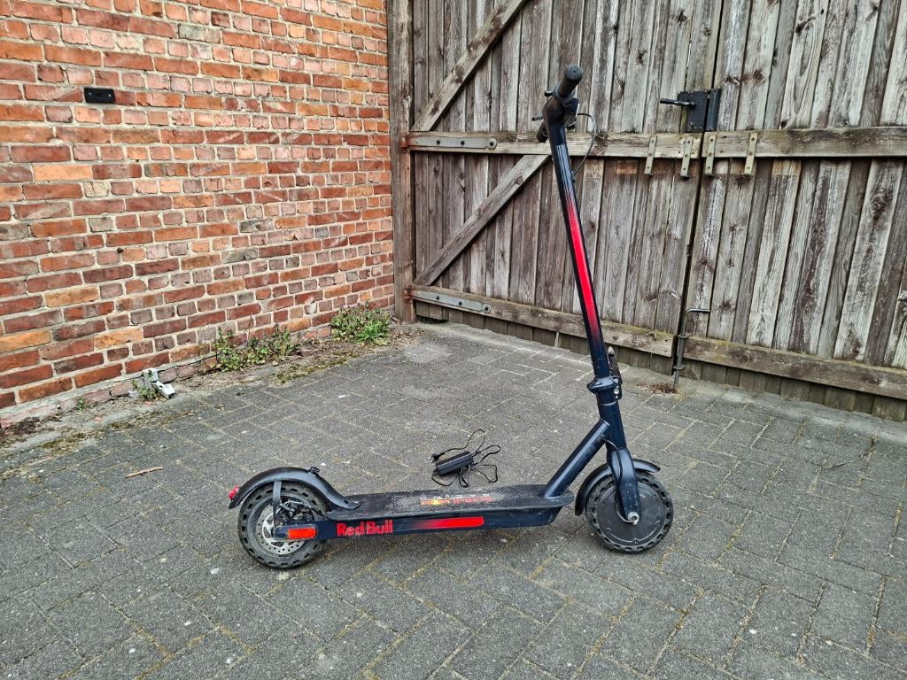 Defect Elektrische Step Redbull Racing, Enlèvement, Utilisé, Step électrique (E-scooter)