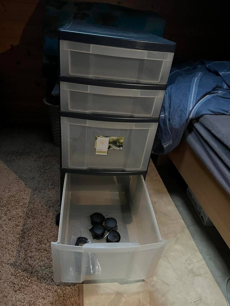 Meuble de rangement en plastique, Enlèvement, Comme neuf