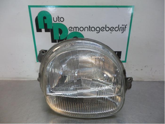 Phare droit d'un Renault Twingo (Twingo 93-), Autos : Pièces & Accessoires, Renault, -, 3 mois de garantie, Utilisé