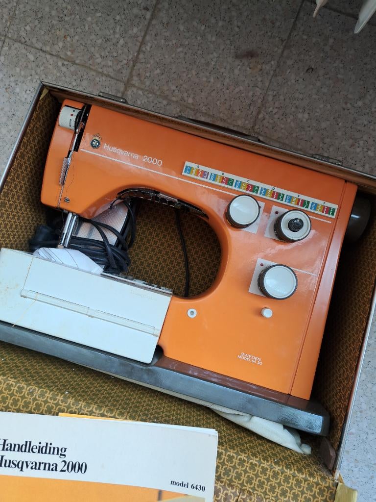 Naaimachine, Hobby en Vrije tijd, Naaimachines en Toebehoren, Ophalen, Gebruikt, Naaimachine, Husqvarna