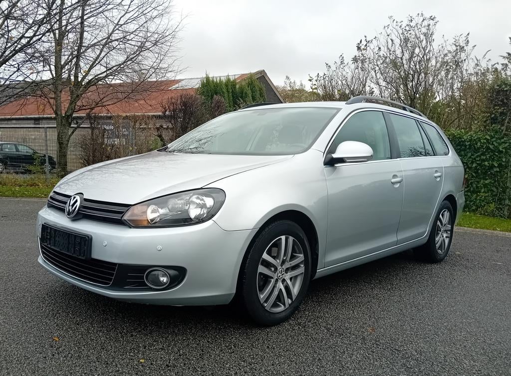 Très belle Vw Golf 1.6 tdi, 149 500 km, très bien équipée, Achat, 1586 cm³, Cruise Control, Boîte manuelle