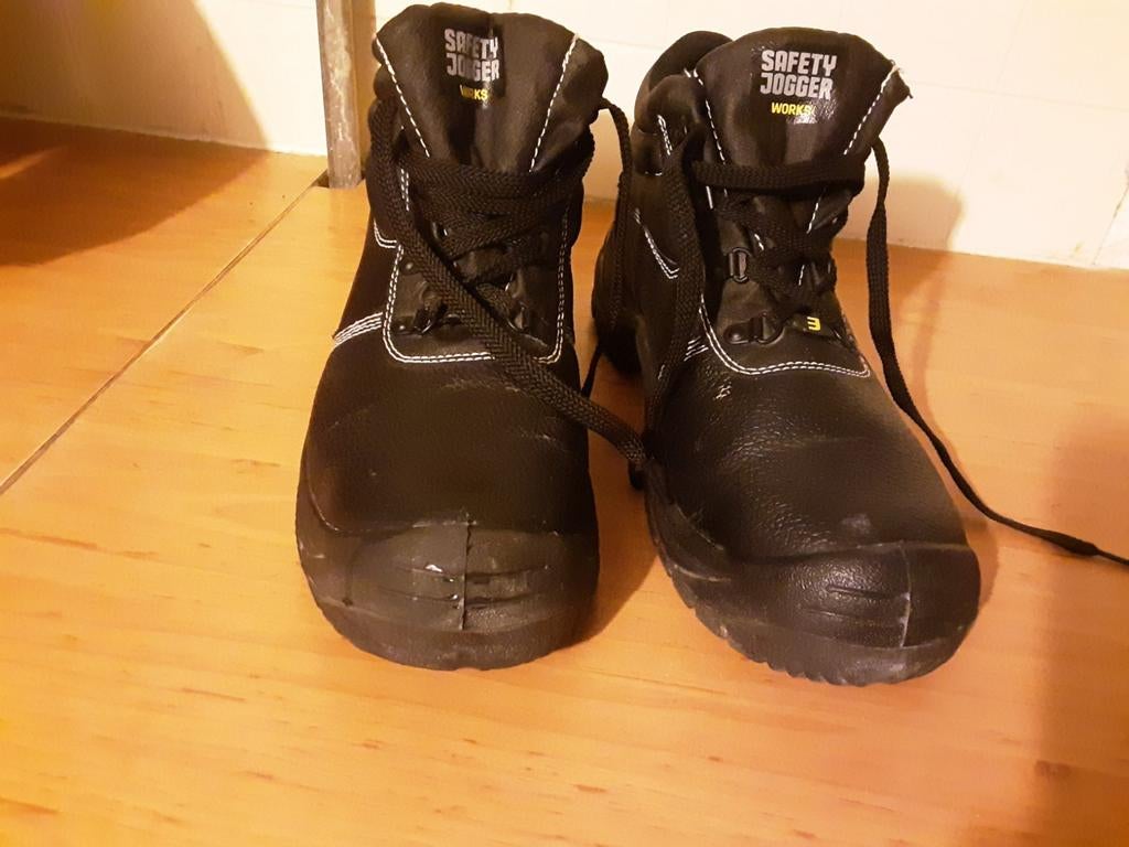 Chaussures de travail neuves taille 43, Enlèvement ou Envoi, Chaussures de travail