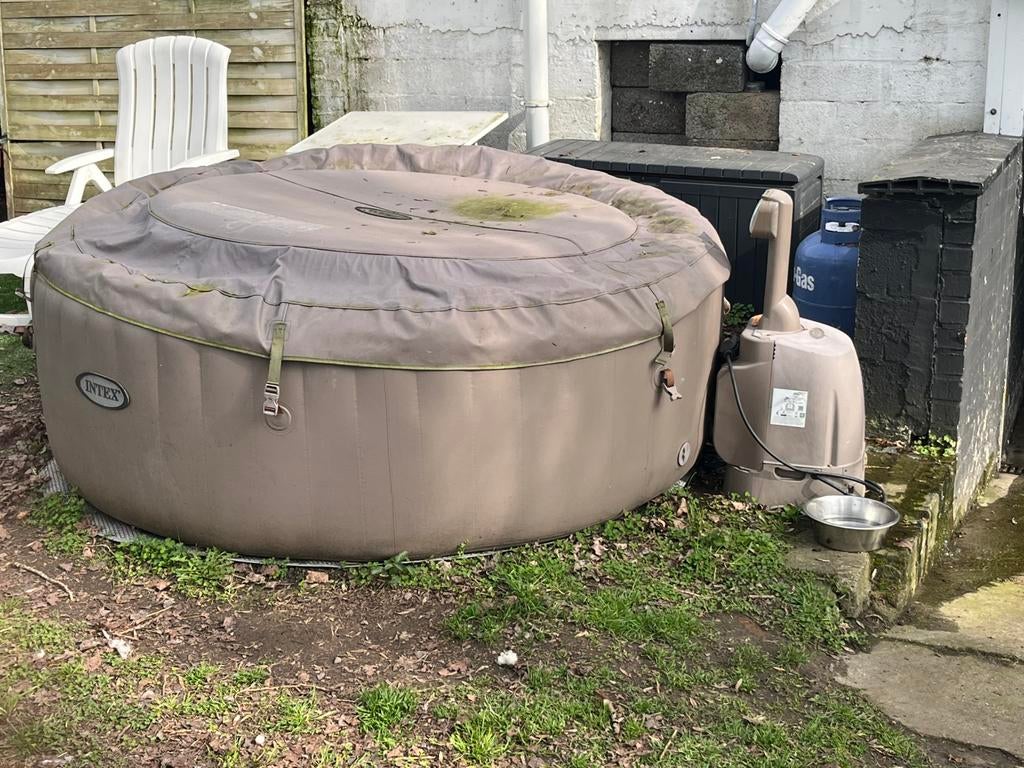 Intex spa 4pers, Tuin en Terras, Ophalen, Zo goed als nieuw