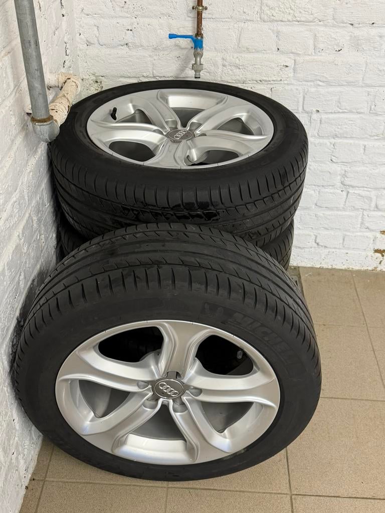 Audi A5, Autos : Pièces & Accessoires, Pneus & Jantes, Enlèvement ou Envoi, Pneu(s)