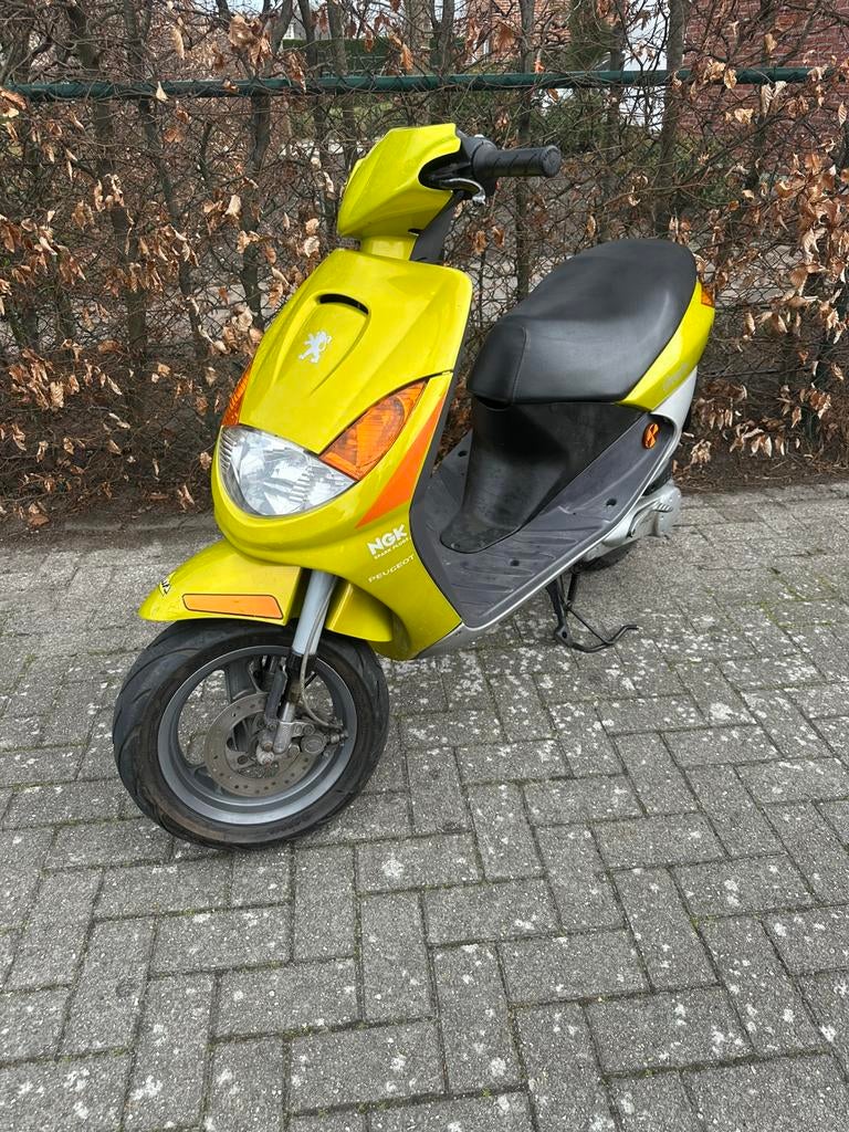 Peugeot Vivacity 2t A klasse, Fietsen en Brommers, Scooters | Peugeot, Gebruikt, Vivacity, Klasse A (25 km/u), Tweetakt, Ophalen