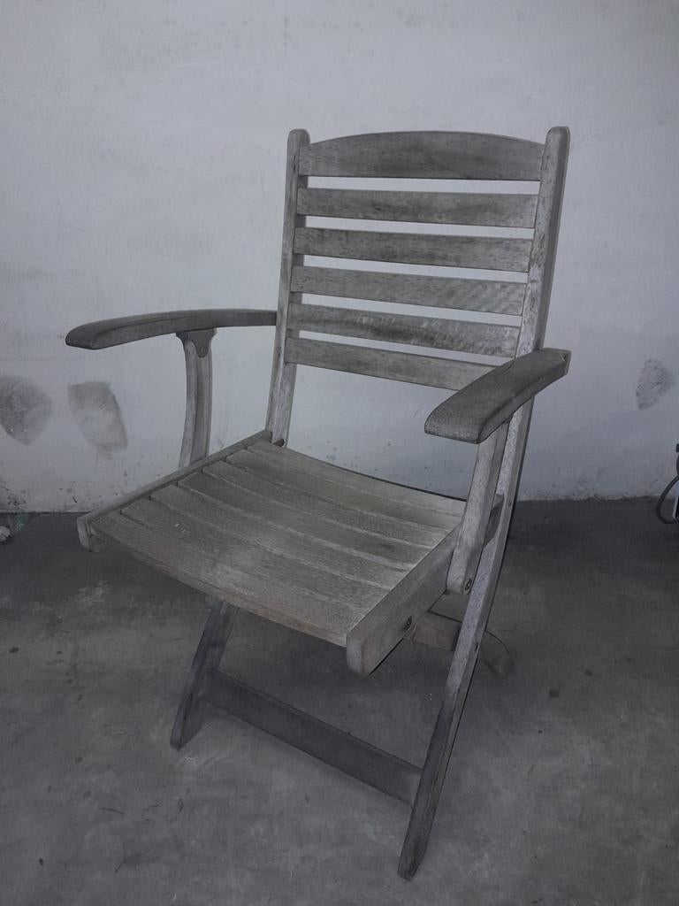 4 houten klapstoelen, Ophalen