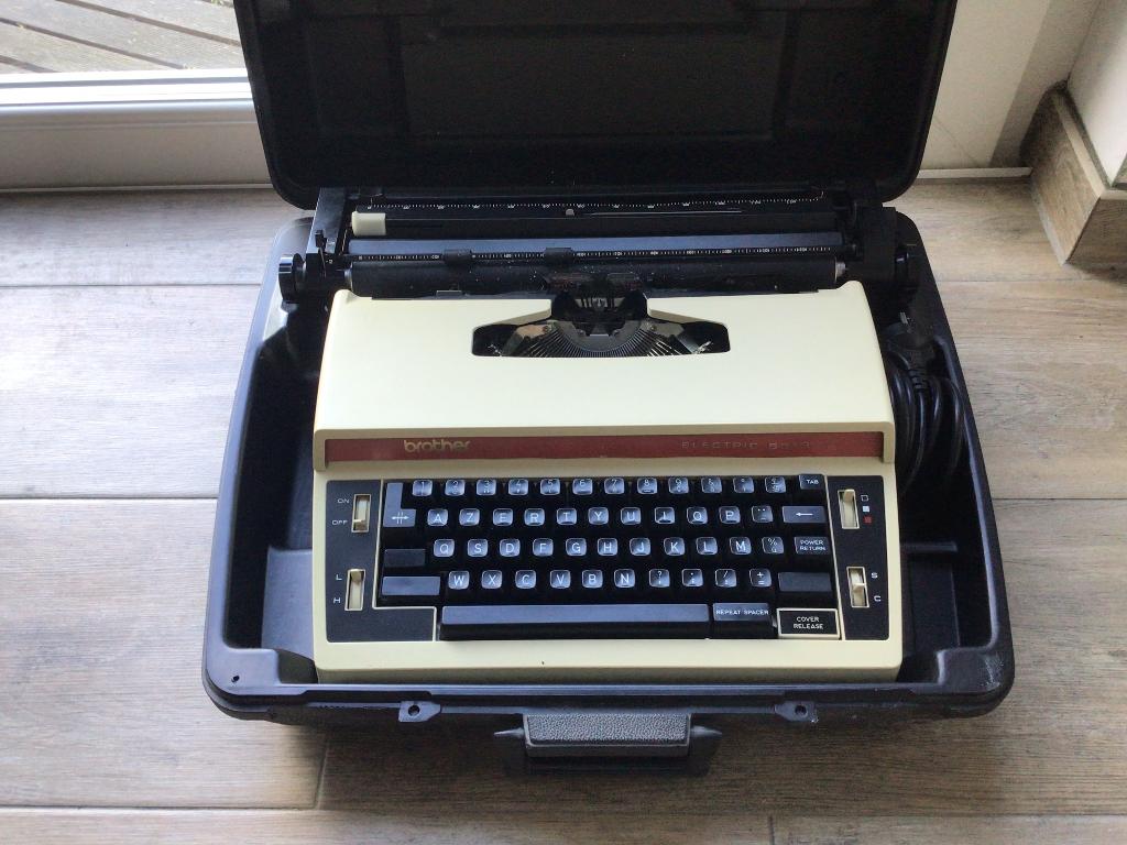 Elektrische typemachine Brother, Diversen, Typemachines, Ophalen
