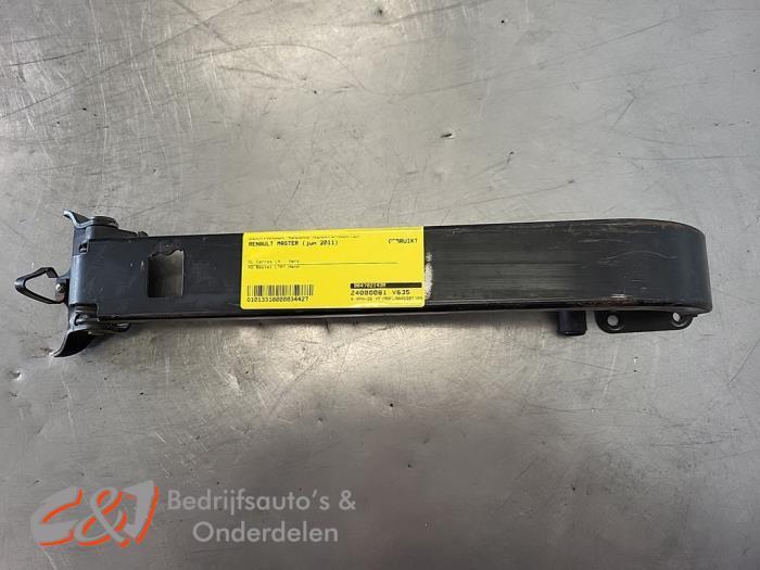 Butée 4portes arrière droite d'un Renault Master, Renault, Utilisé, -, -