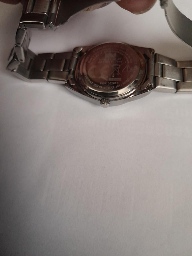 Polshorloge nieuwe, Enlèvement, Argent