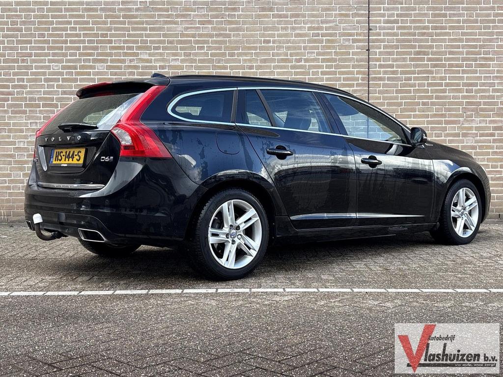 Volvo V60 2.4 D6 Twin Engine Summum | Pano | Cruise | Climat, Auto's, Zwart, 48 g/km, Zwart, Break