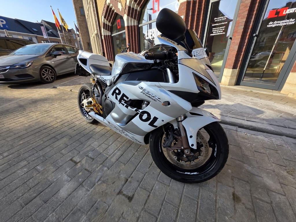 Réplique de lame de feu blanche Honda CBR 1000RR, Motos, Motos | Honda, Permis Moto A, Plus de 35 kW, Éclairage LED, 4 cylindres