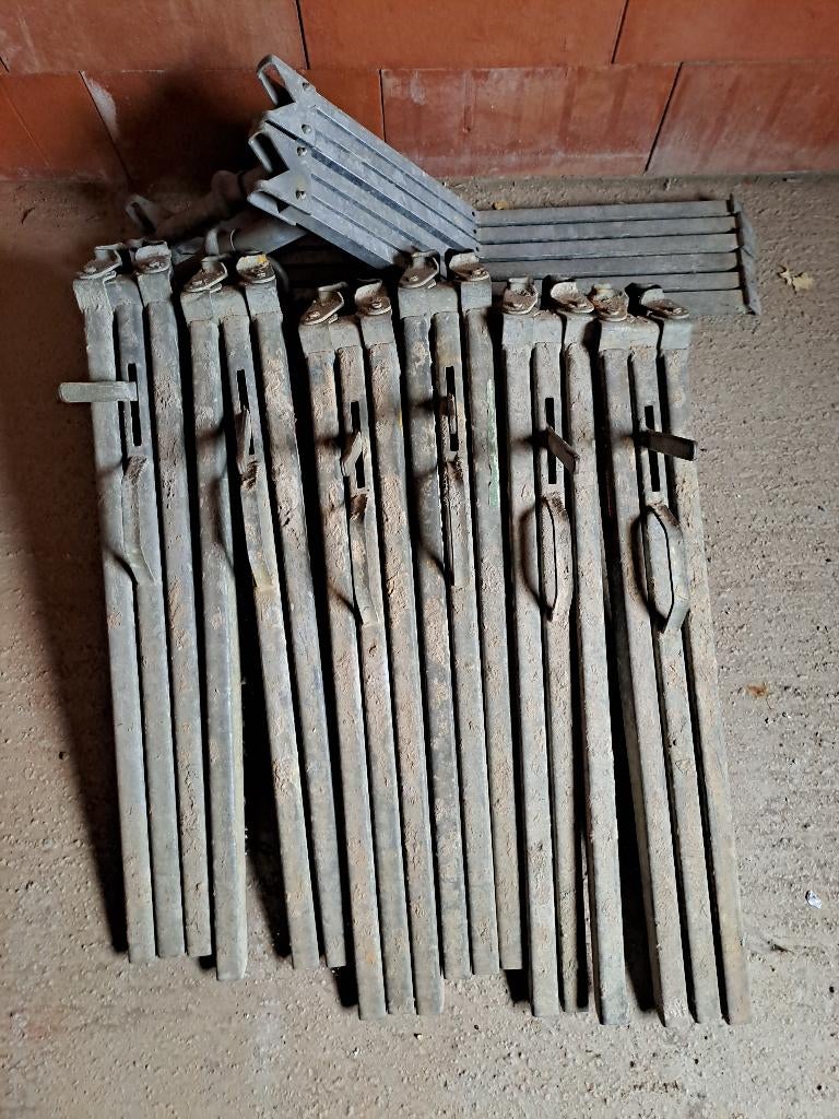 Lot (6+2) schoorklemmen / driepikkels, Bricolage & Construction, Enlèvement, Utilisé