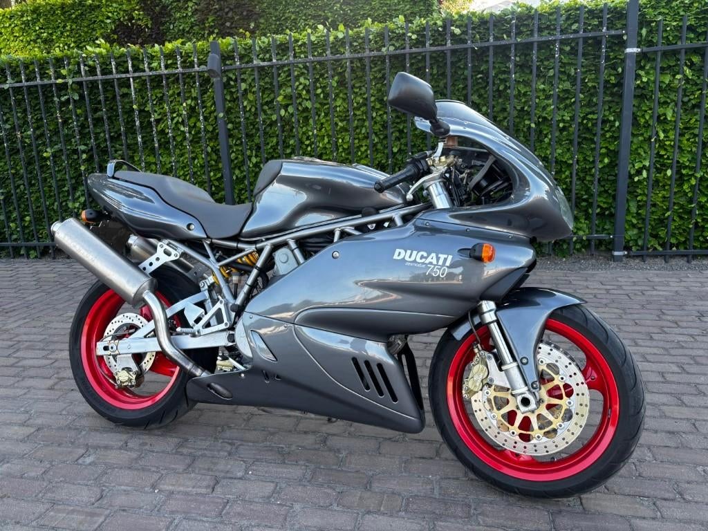 Ducati Supersport 750, Motoren, Motoren | Ducati, 750 cc, 2 cilinders, Sportuitlaat, Motorrijbewijs A