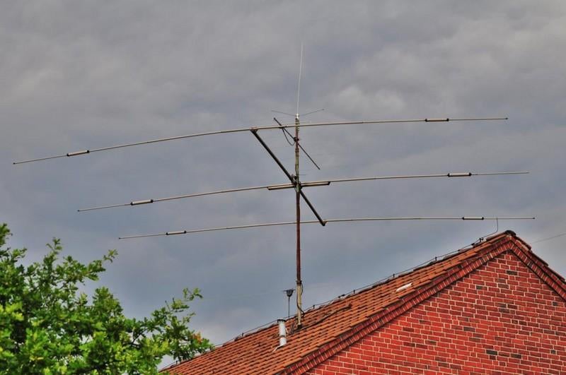 Fritzel FB-33, Telecommunicatie, Ophalen, Gebruikt, Antenne