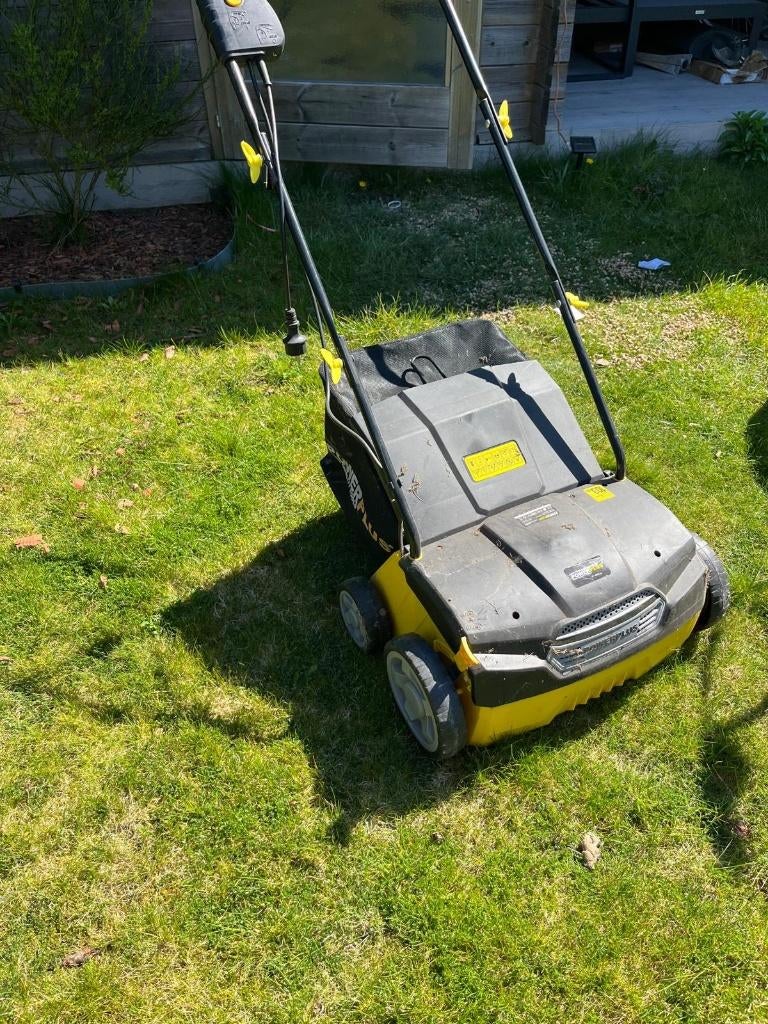 Powerplus Elektrische Verticuteermachine POWXG7513 - 1400 W, Ophalen, Zo goed als nieuw, Elektrisch, Powerplus