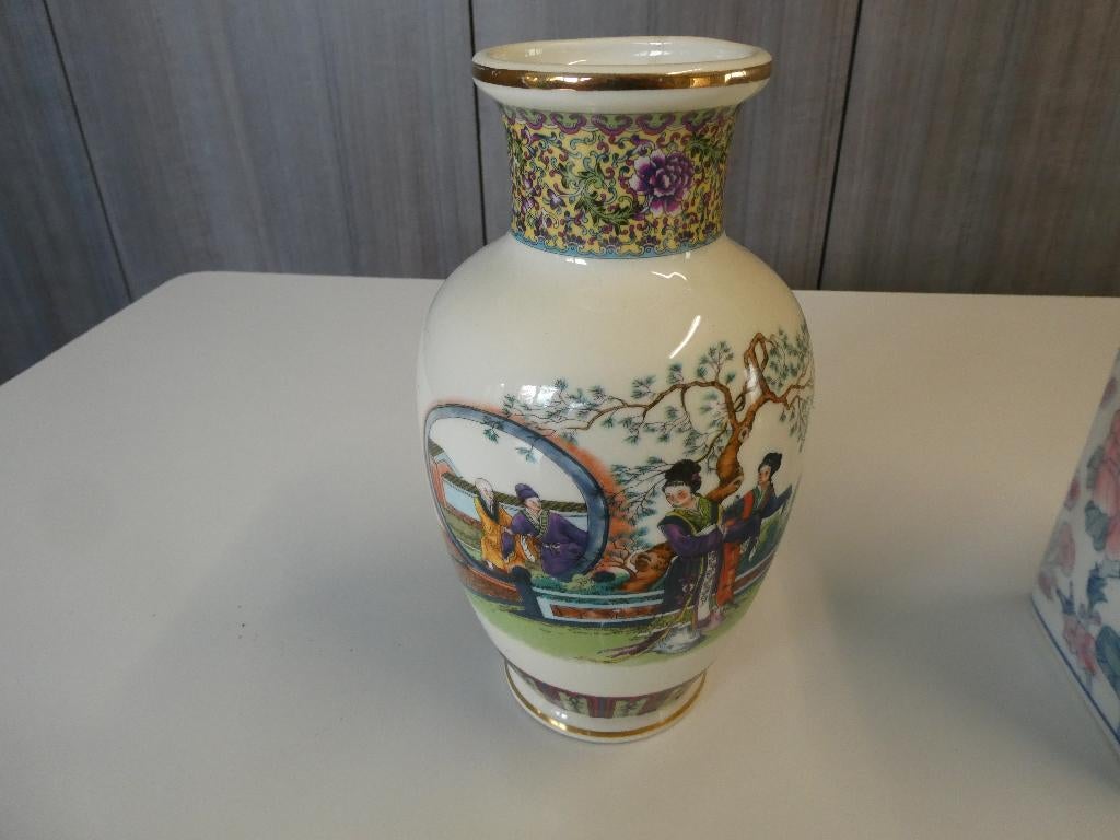 Mooie porseleinen Chinese potjes en vaasjes, Overige kleuren, Aardewerk of Porselein, Ophalen of Verzenden, Zo goed als nieuw