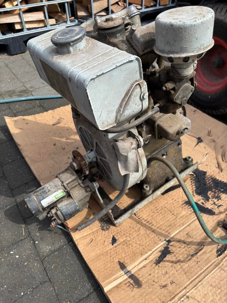 Bernard motor, Enlèvement, Comme neuf