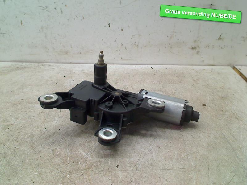 RUITENWISSERMOTOR ACHTER Audi A1 Sportback (8XA / 8XF), Gebruikt, Dhr. R. de Gouw, Audi, De Bloemendaal 21 21
5221 EB  'S HERTOGENBOSCH, NL