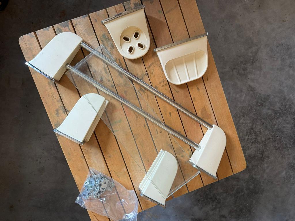 Vintage badkamerset, Huis en Inrichting, Badkamer | Badkamermeubels, Ophalen, Gebruikt