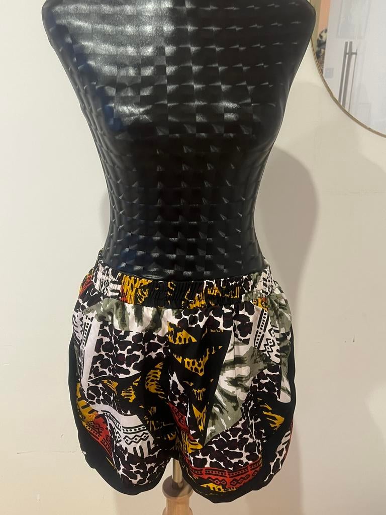 Boohoo sportshort meerkleurig maat S, Kleding | Dames, Sportkleding, Ophalen of Verzenden, Maat 36 (S)