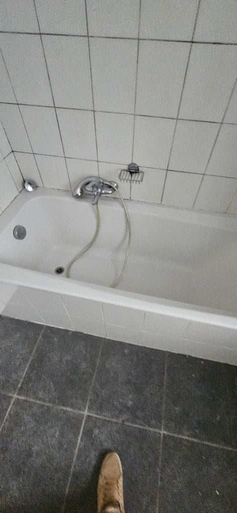 Baignoire en bonne état acrylique, Enlèvement