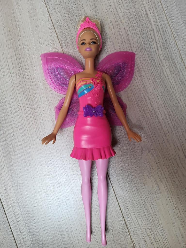 Barbie vlinder, Ophalen, Barbie