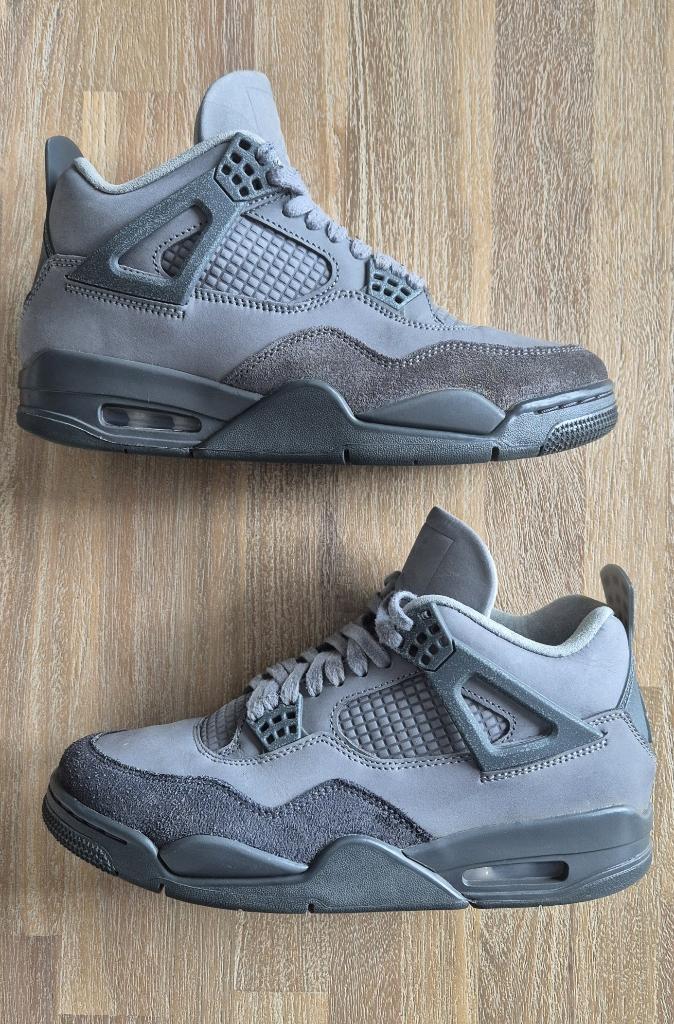 Air Jordan 4 WET CEMENT_39, Ophalen of Verzenden, Zo goed als nieuw, Schoenen