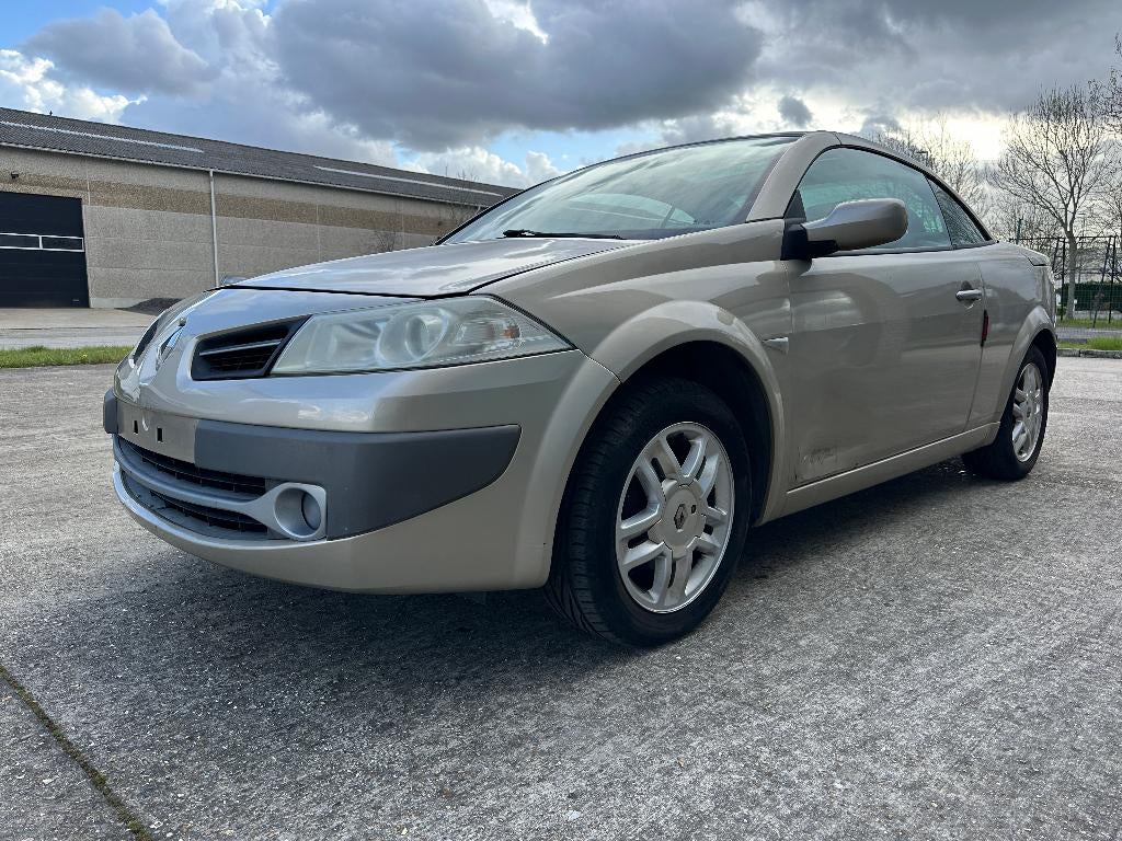 Renault Megane Cabrio Automaat 1.6 Benzine 2008, Auto's, 4 zetels, Elektrische ramen, 4 cilinders, Cabriolet