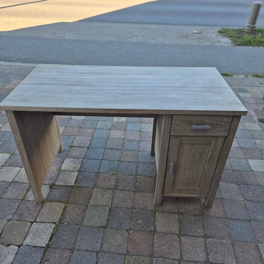 Klein Modern bureau milou, Huis en Inrichting, Ophalen, Gebruikt, Demontabel, Beige