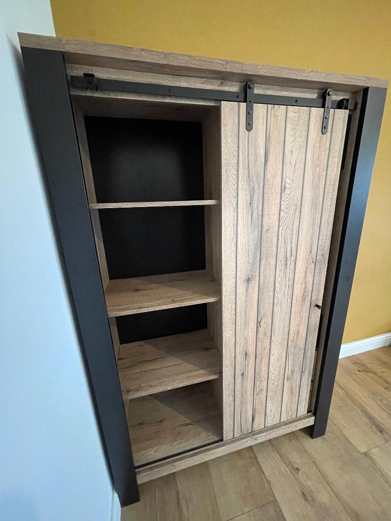 Vitrine kast en dressoir en tv kast, Enlèvement, Comme neuf