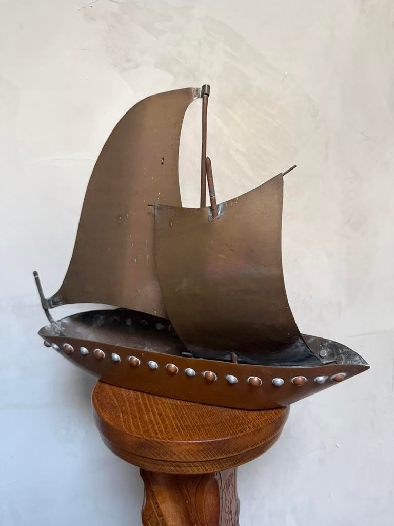 Koperen boot zeilboot sculptuur jaren 70, Enlèvement