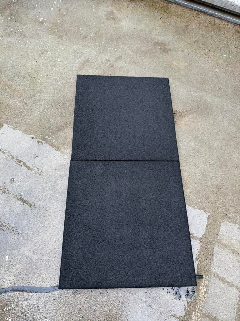 Rubberen tegels 50x50x3,5 ruim 20m2, Doe-het-zelf en Bouw, Tegels, Ophalen, Gebruikt, Overige materialen, 10 m² of meer