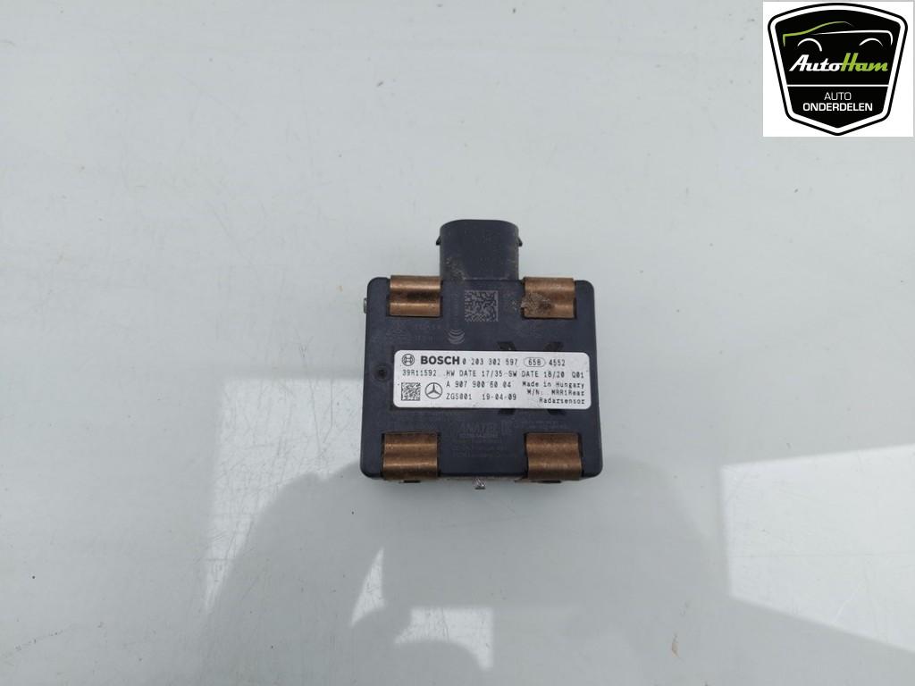 DODE HOEK SENSOR Sprinter 3,5t (907.6 / 910.6), Robert Bosch AG, Gebruikt, Mercedes-Benz, Robert-Bosch-Allee 1
74232  Abstatt, DE