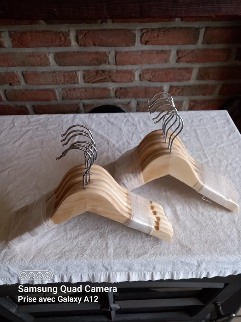 Cintres en bois, Enlèvement ou Envoi, Neuf