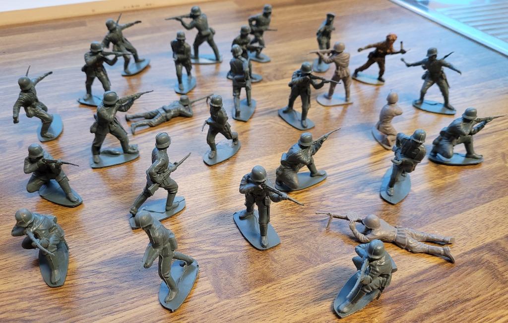 Lot de 27 SOLDATS en bon état., Collections, Enlèvement ou Envoi