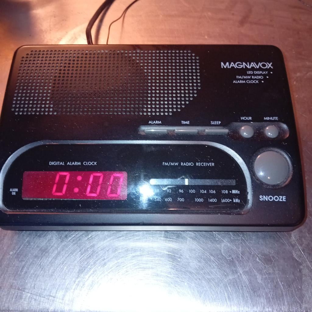 klokradio, Elektronische apparatuur, Wekkers, Ophalen of Verzenden, Gebruikt