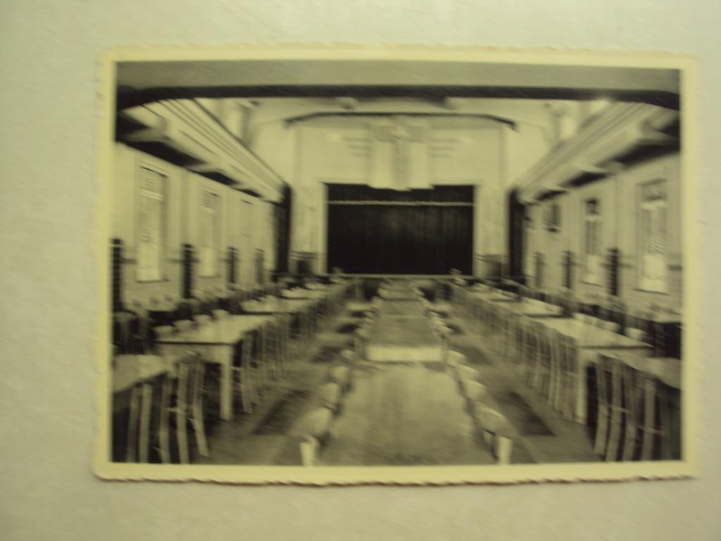 54487 - SINT-NIKLAAS - JONGENSPENSIONAAT - REFTER - 2 FOTO'S, Verzenden