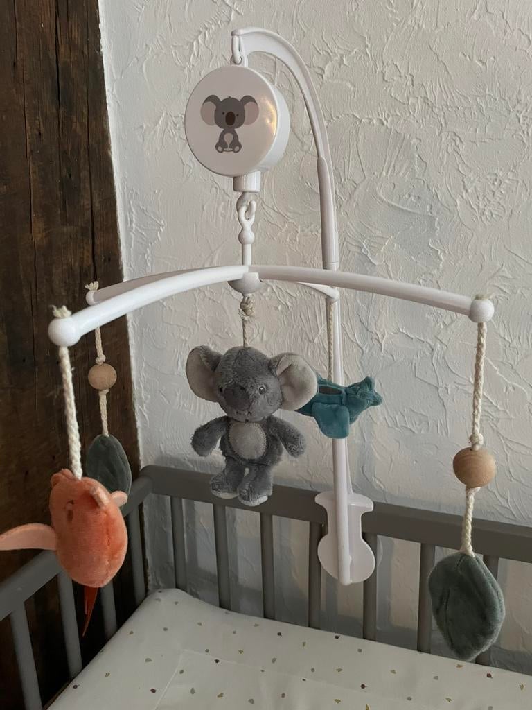 Mobiel Dreambee, Kinderen en Baby's, Speelgoed | Babyspeelgoed, Ophalen, Zo goed als nieuw, Mobiel, Met geluid