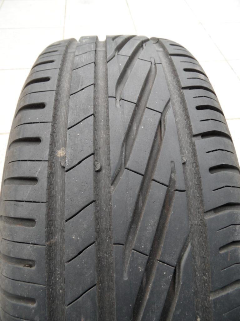 Uniroyal RainSport 195/55 R15 86V, Auto-onderdelen, Banden en Velgen, Ophalen, Gebruikt, 15 inch, Band(en)