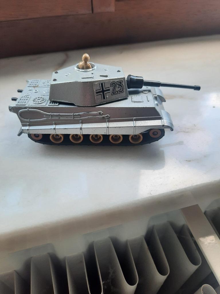 Matchbox Battle Kings K-104 King Tiger Tank (1974), Hobby en Vrije tijd, Modelauto's | Overige schalen, Gebruikt, Overige typen