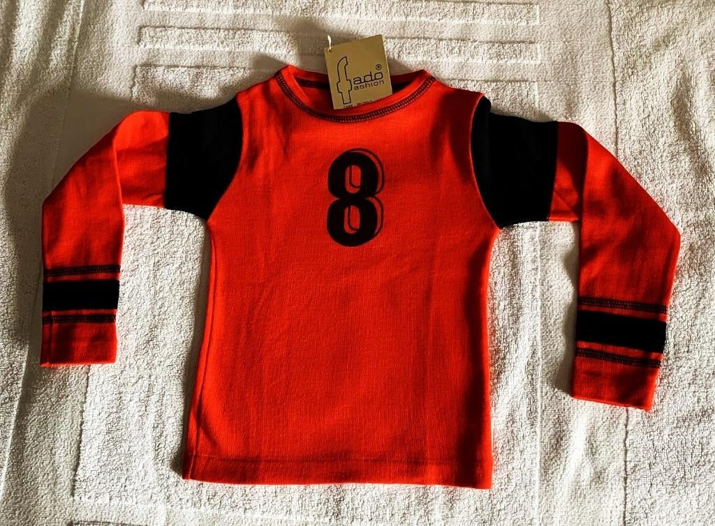 trui lichtgrijs en longsleeves rood nr 8 NIEUW : maat 98, Jongen of Meisje, Nieuw, Ophalen of Verzenden, Shirt of Longsleeve