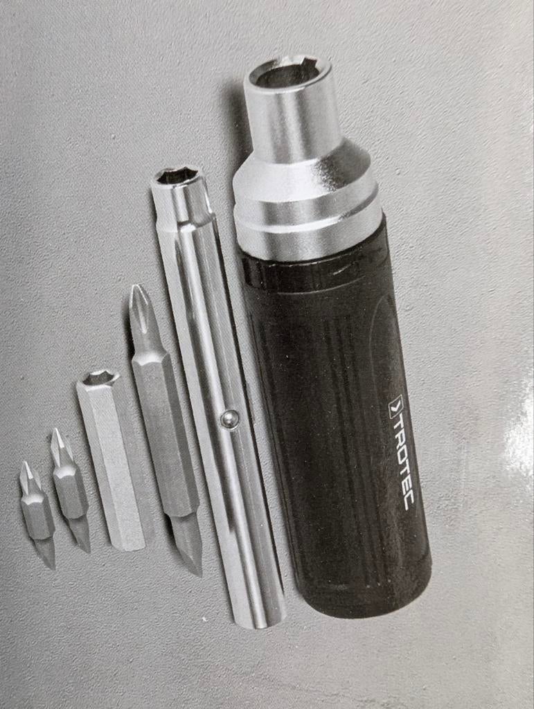 9-in-1 ratelschroevendraaier

(Negen), Elektronische apparatuur, Melkopschuimers, Ophalen
