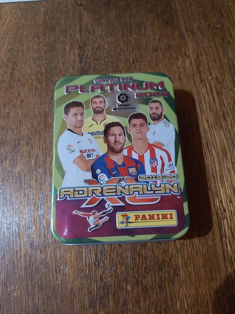 Verzamelkaarten LaLiga Santander - collector's tin -platinum, Hobby en Vrije tijd, Stickers en Plaatjes, Nieuw, Meerdere plaatjes