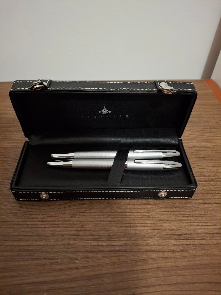 pen, Overige merken, Met doosje, Ophalen of Verzenden, Zo goed als nieuw