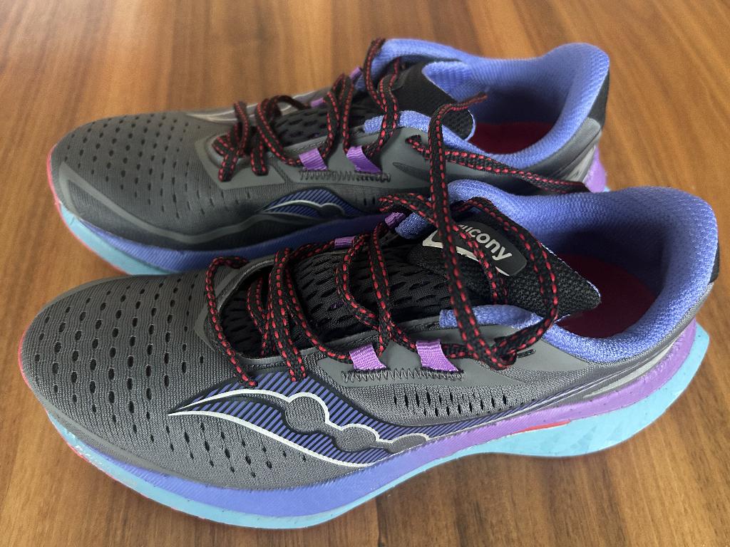 Saucony Endorphin Speed 4 Galaxy - uitstekende staat, SAUCONY, Paars, Overige maten, Ophalen of Verzenden