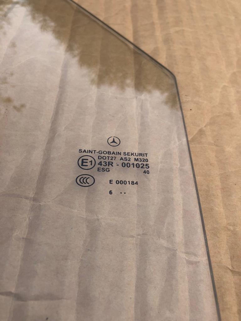Mercedes Vitre avant Neuve cabrio SLC oldtimer, Autos : Pièces & Accessoires, Neuf, Enlèvement ou Envoi, Mercedes-Benz, Droite