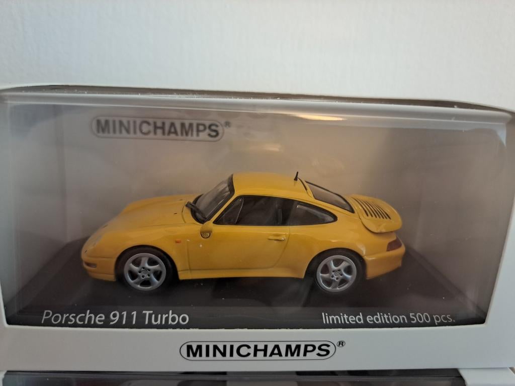 Porsche 993 Turbo Geel 500 stuks Limited 1/43 Minichamps, Hobby en Vrije tijd, Modelauto's | 1:43, Nieuw, Auto, MiniChamps, Ophalen of Verzenden