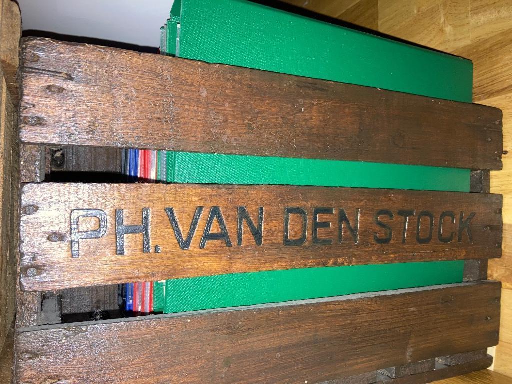 Houten bierbak PH. VAN DEN STOCK, Ophalen, Gebruikt