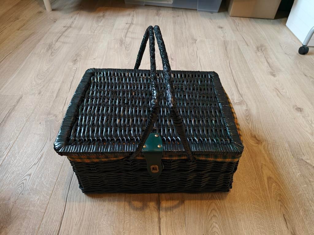 Retro picknickmand, Ophalen, Zo goed als nieuw